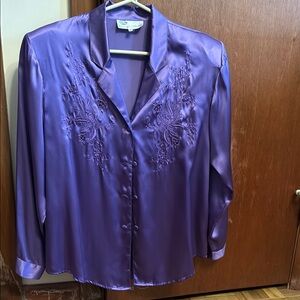 Purple 100% Silk Embroidered Women's Top Size M